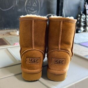 Kids uggs